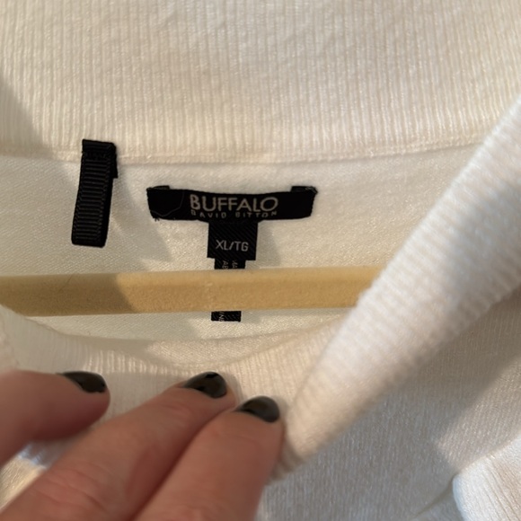 Gorgeous Cream Long Sleeved Buffalo Sweater, XL - Picture 4 of 4